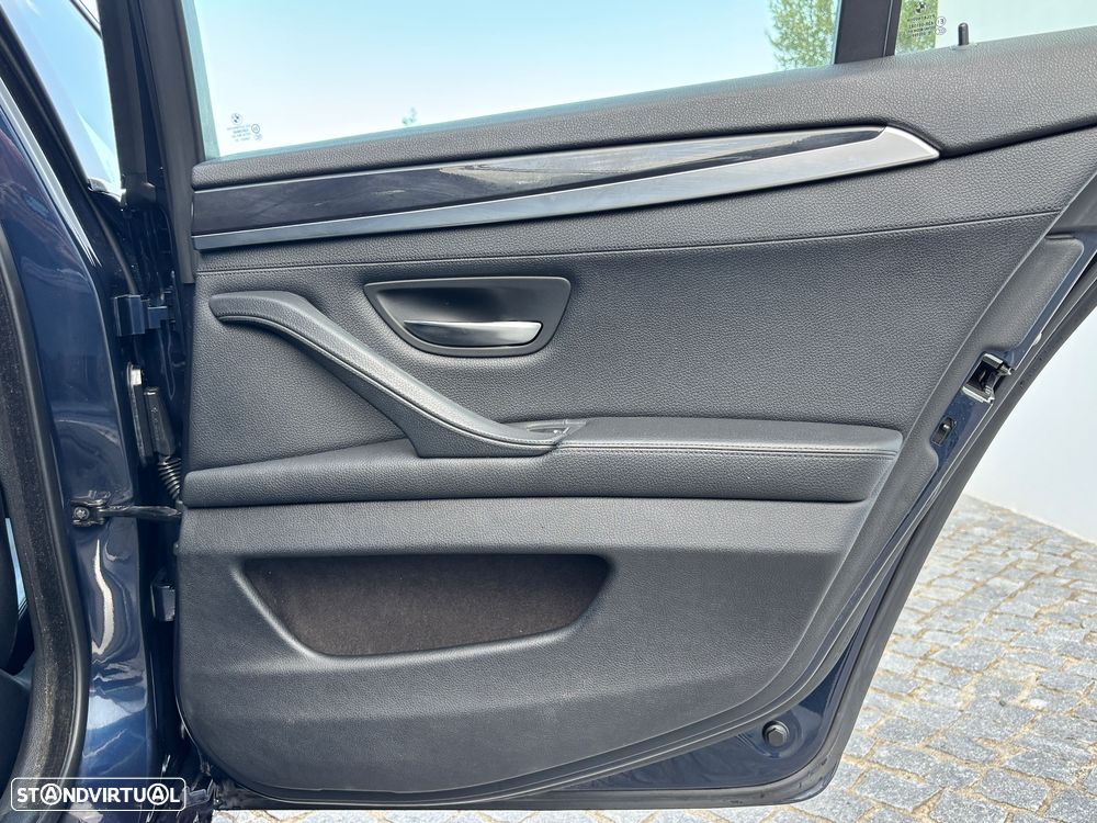 BMW 520 d Auto - 22