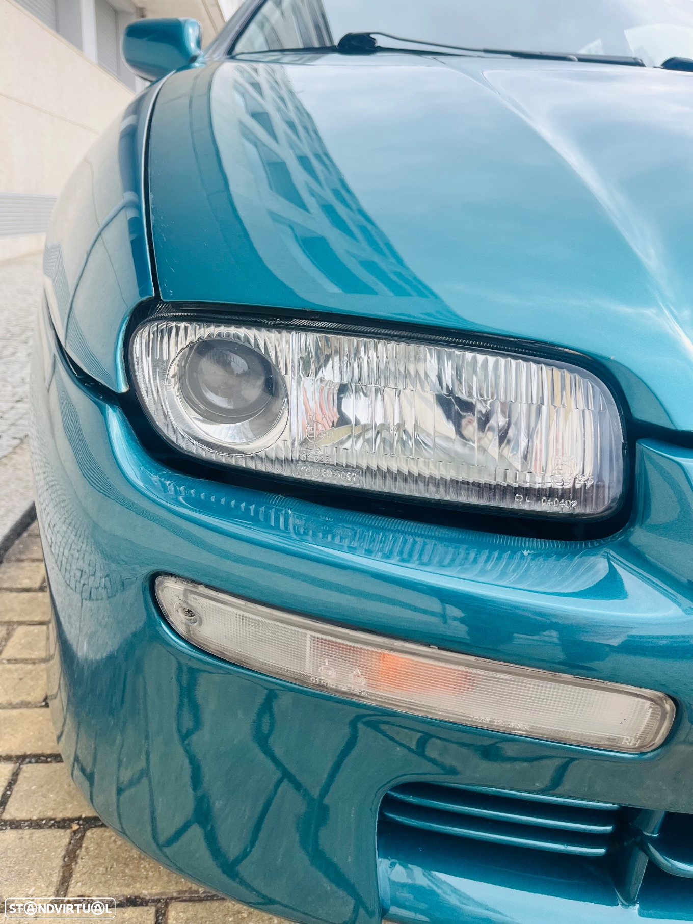 Mazda 323 F 1.5 - 8