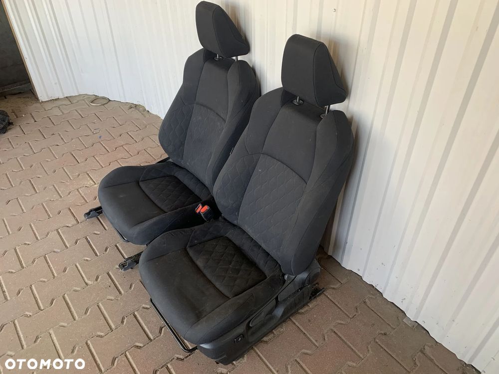 TOYOTA COROLLA CROSS FOTEL LEWY PRAWY KIEROWCA PASAŻER KANAPA PRZÓD TYŁ - 6