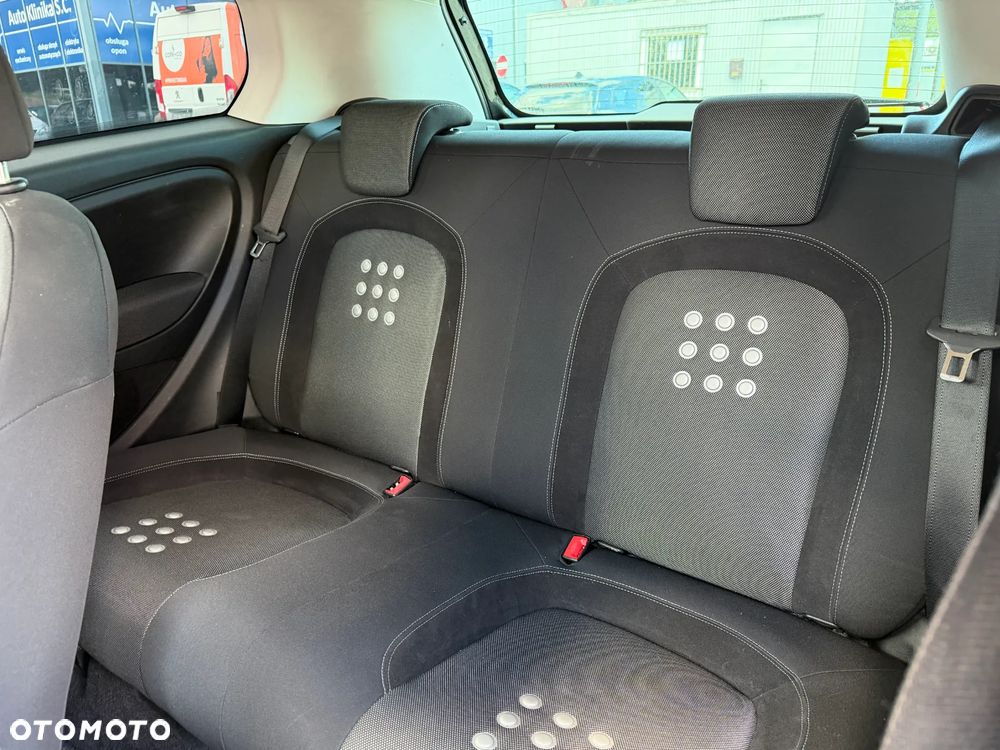 Fiat Punto 1.4 16V Dynamic - 14