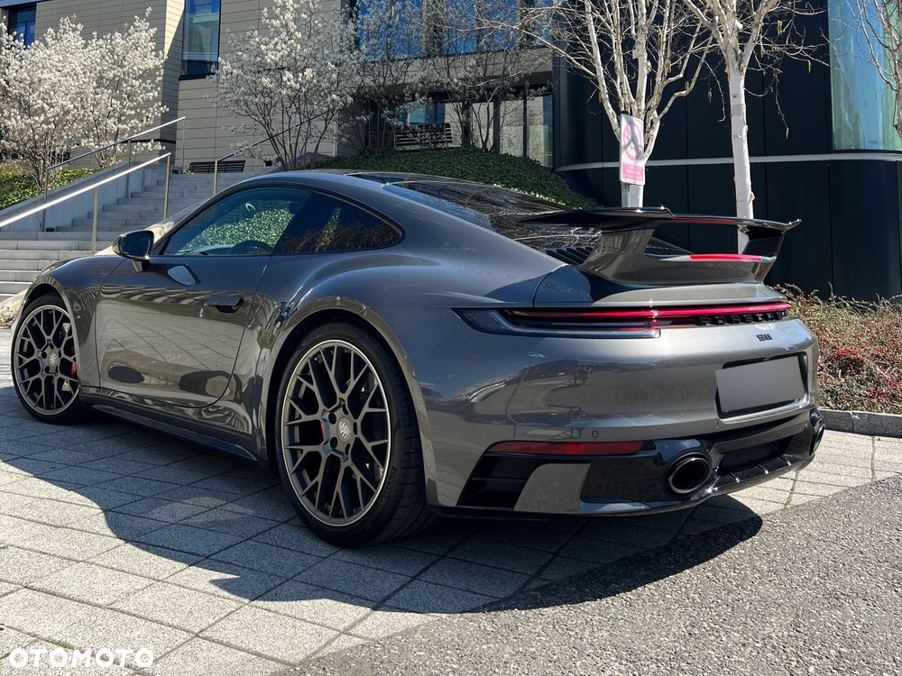 Porsche 911 Carrera 4S - 7