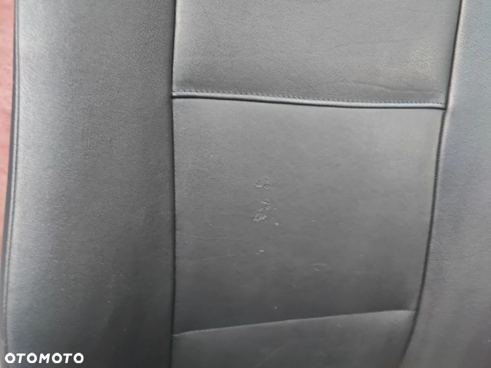 BMW E46 SEDAN ORYGINALNY KOMPLET FOTELI SKÓRZANYCH + KANAPA TYŁ SKŁADANA + BOCZKI EUROPA POD PODUSZKI AIR-BAG O NR. 52 20 8 214 940 / 52 20 8 214 970 / 52 10 8 214 910 OEM  W DOBRYM STANIE - 35