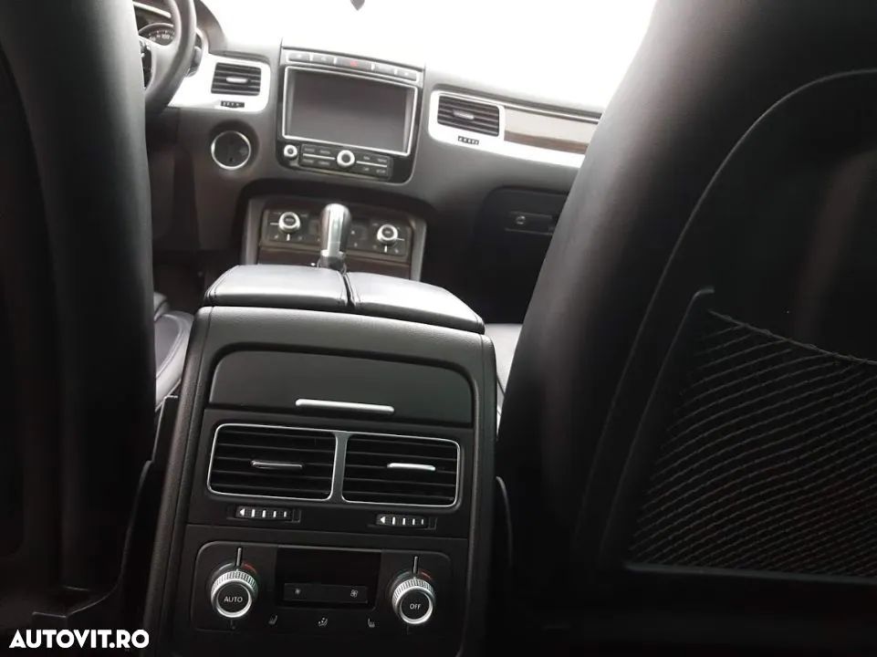 Volkswagen Touareg 3.0 V6 TDI SCR Blue Motion DPF Automatik - 12