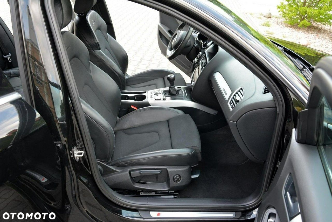 Audi A4 Avant 2.0 TDI DPF clean diesel quattro S line Sportpaket - 17