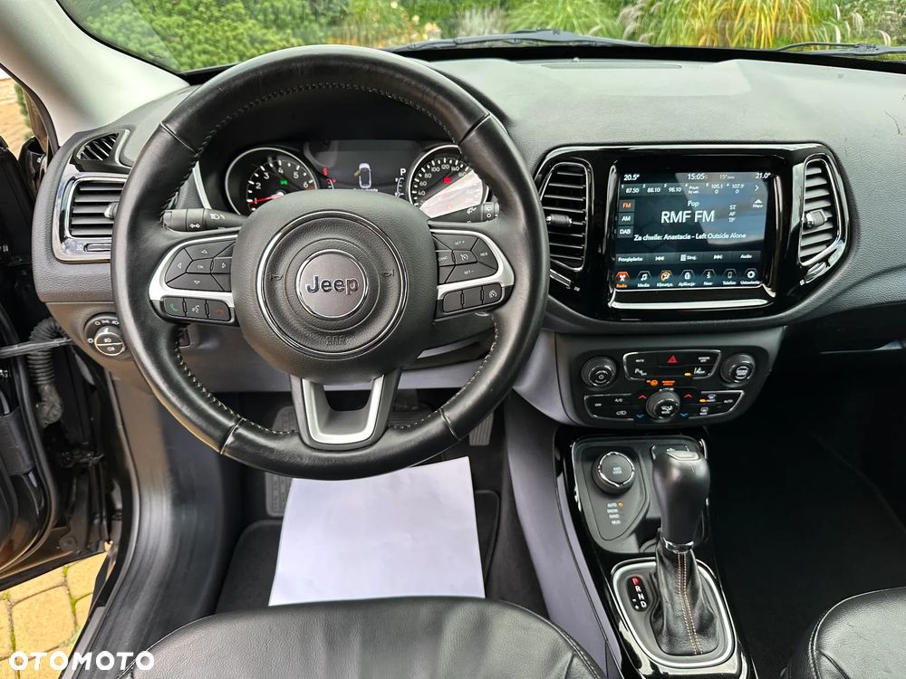 Jeep Compass - 25