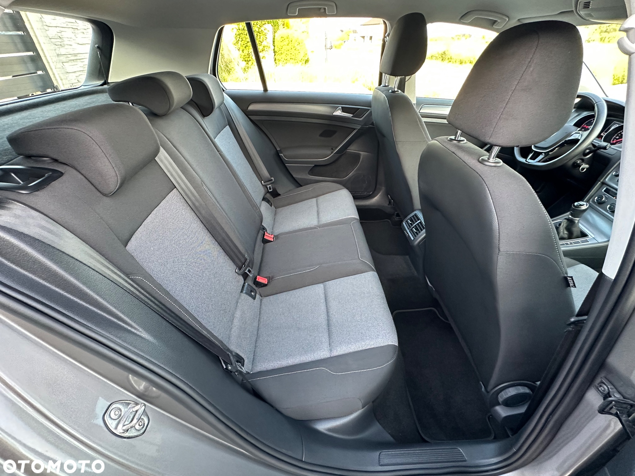 Volkswagen Golf 1.6 BlueTDI Comfortline - 14