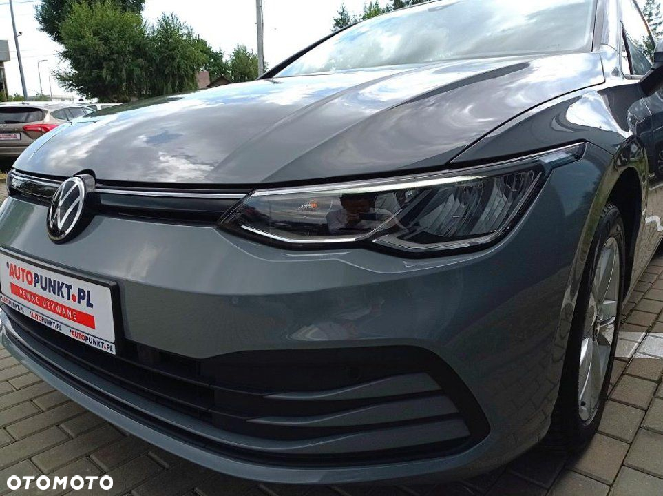 Volkswagen Golf - 8
