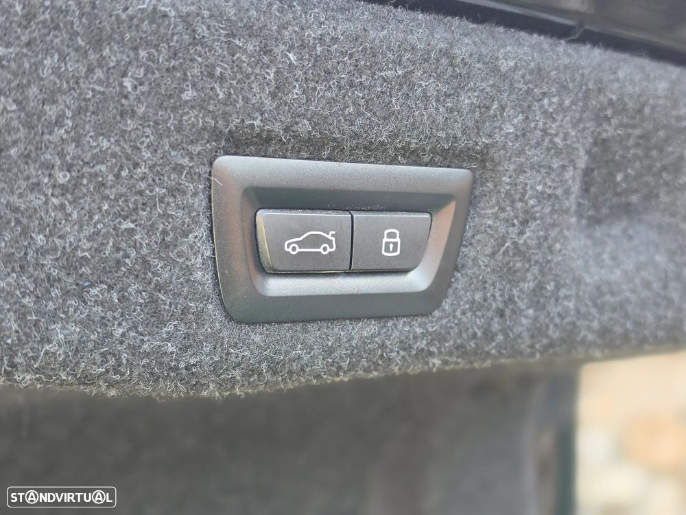 BMW i5 eDrive40 Pack Desportivo M - 15
