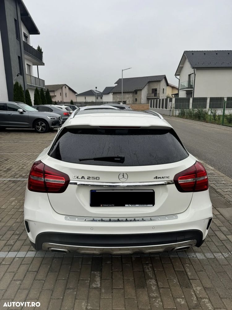 Mercedes-Benz GLA 250 4MATIC Aut. - 7