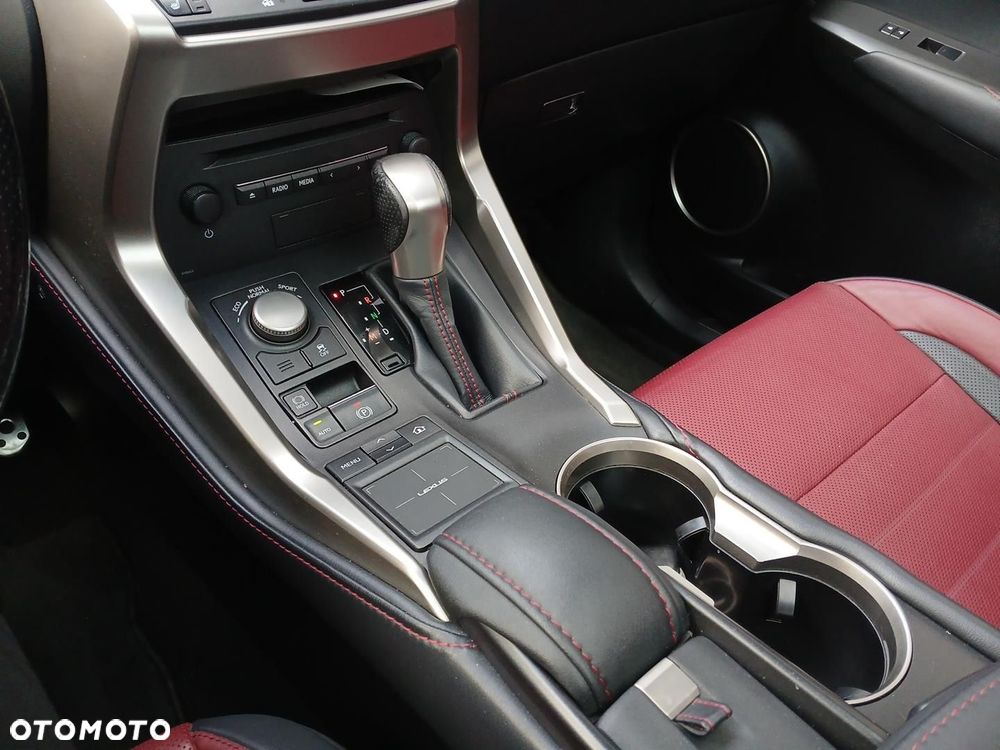 Lexus NX 200t F Sport AWD - 17