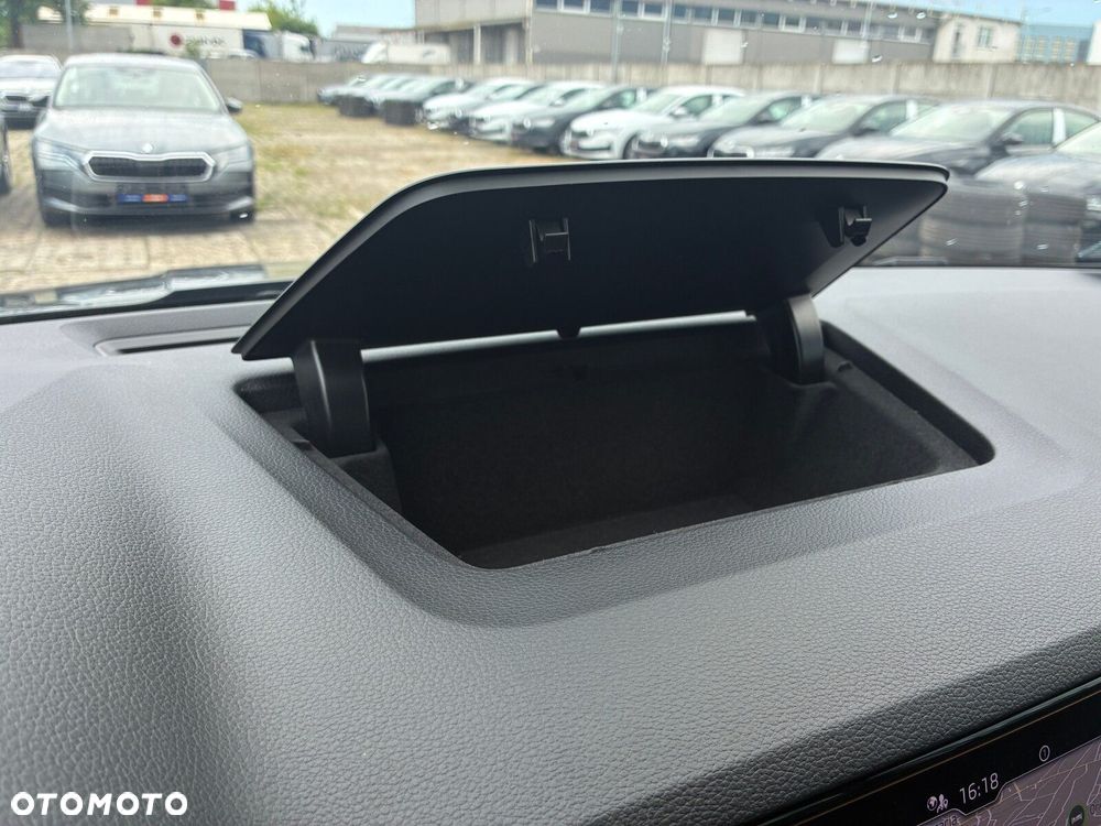 Skoda Karoq 1.5 TSI ACT Style DSG - 28