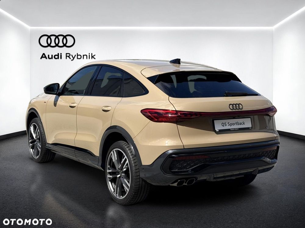 Audi Q5 Sportback - 5