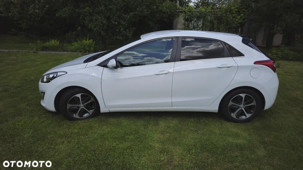 Hyundai i30 1.6 GDI BlueDrive Go DCT - 1