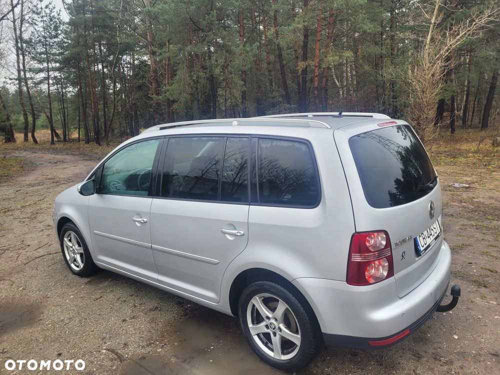Volkswagen Touran 1.9 TDI DPF Trendline - 4