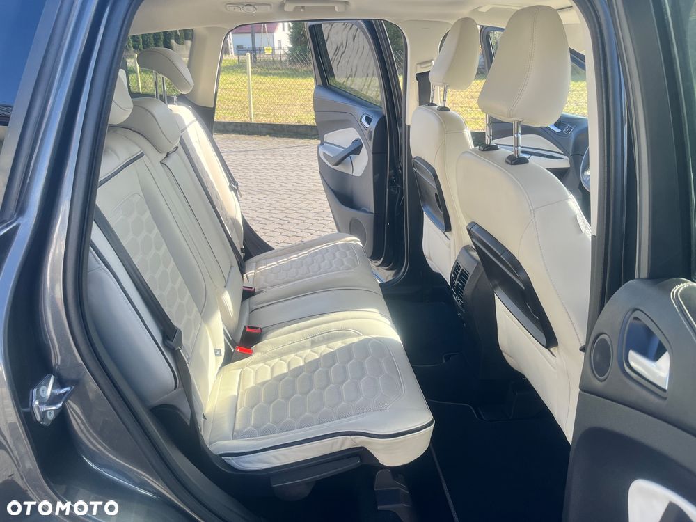 Ford Kuga 2.0 TDCi 4x4 Vignale - 31