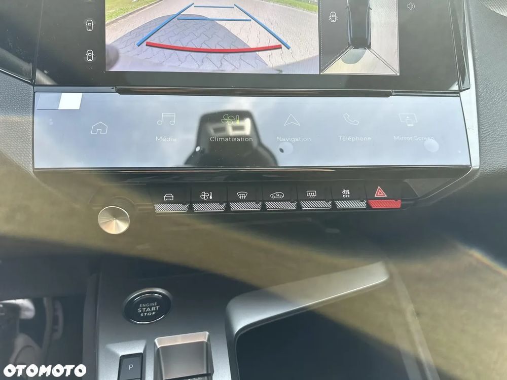 Peugeot 408 1.6 Plug-In Hybrid 225 GT E-DCS7 - 23