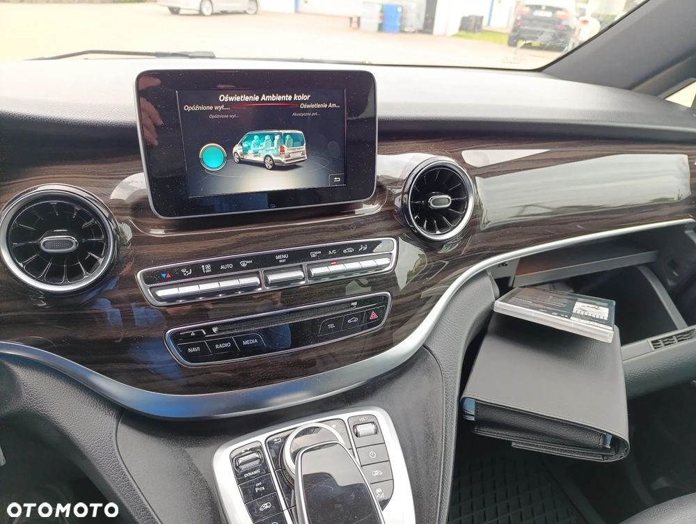 Mercedes-Benz Klasa V 250 d 4-Matic Avantgarde 9G-Tronic - 24