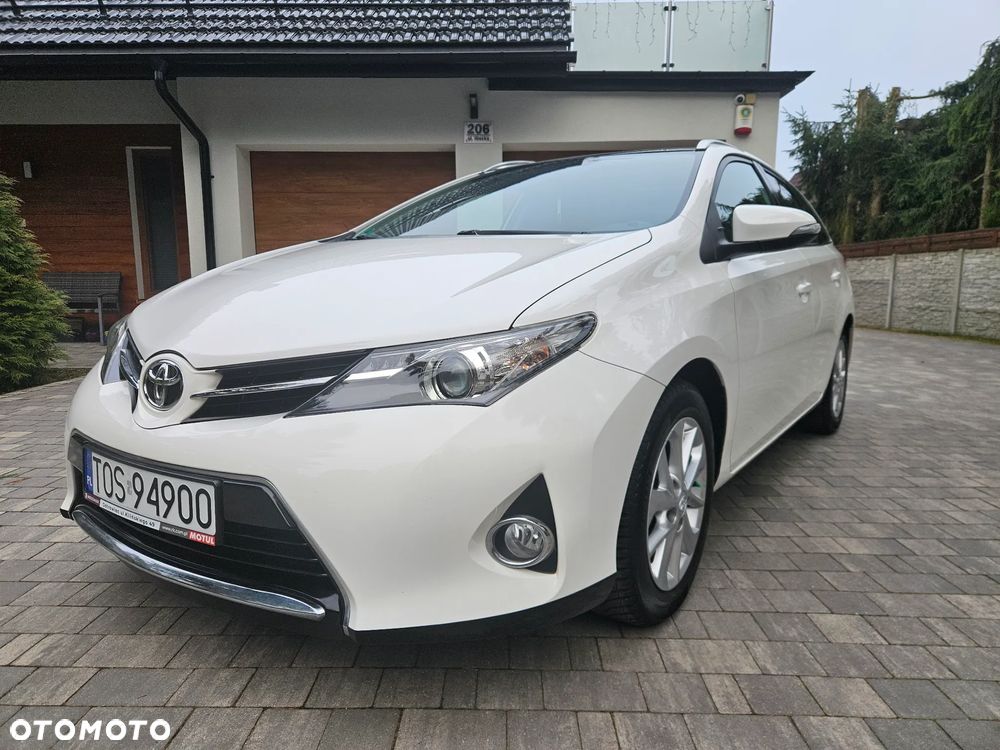 Toyota Auris - 4