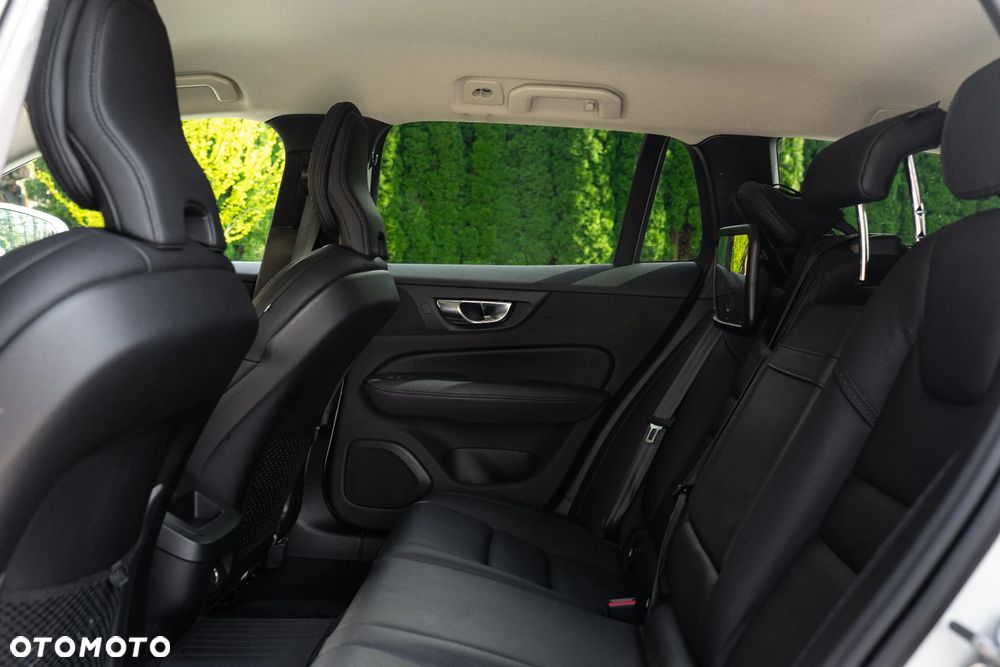 Volvo V60 Cross Country D4 AWD - 15