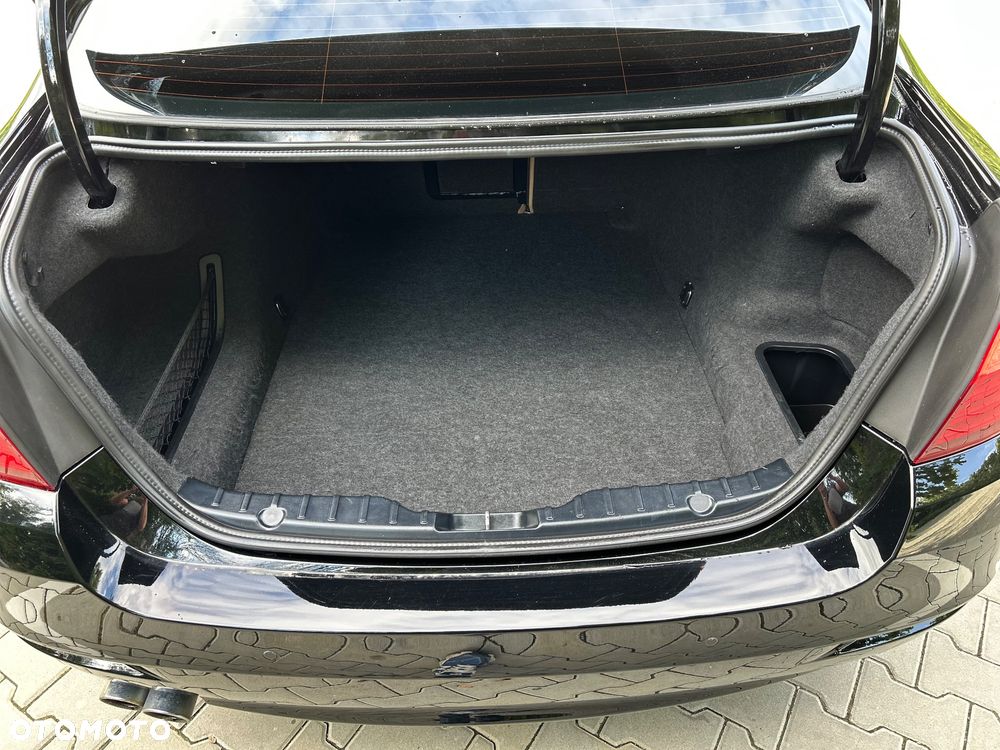 BMW Seria 5 518d Business Edition - 15