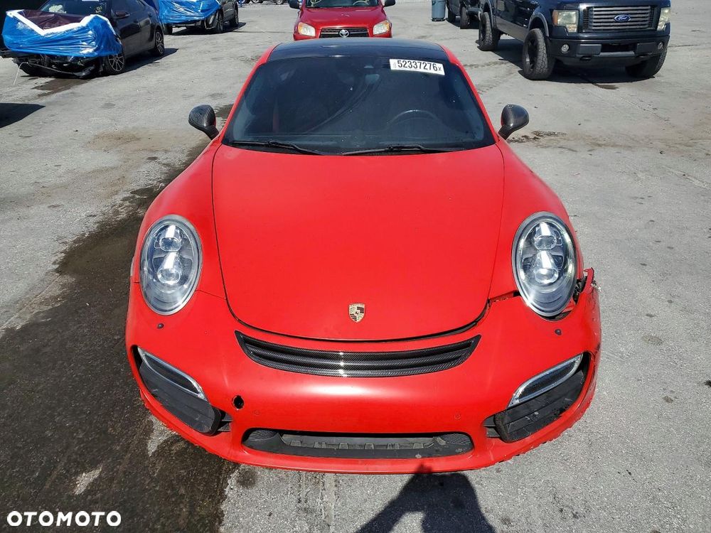 Porsche 911 Turbo - 6