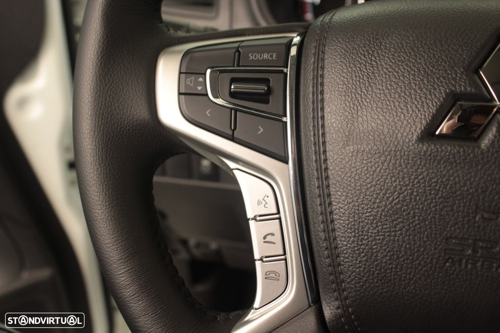 Mitsubishi L200 2.3 DI-D CD Invite 4WD - 20