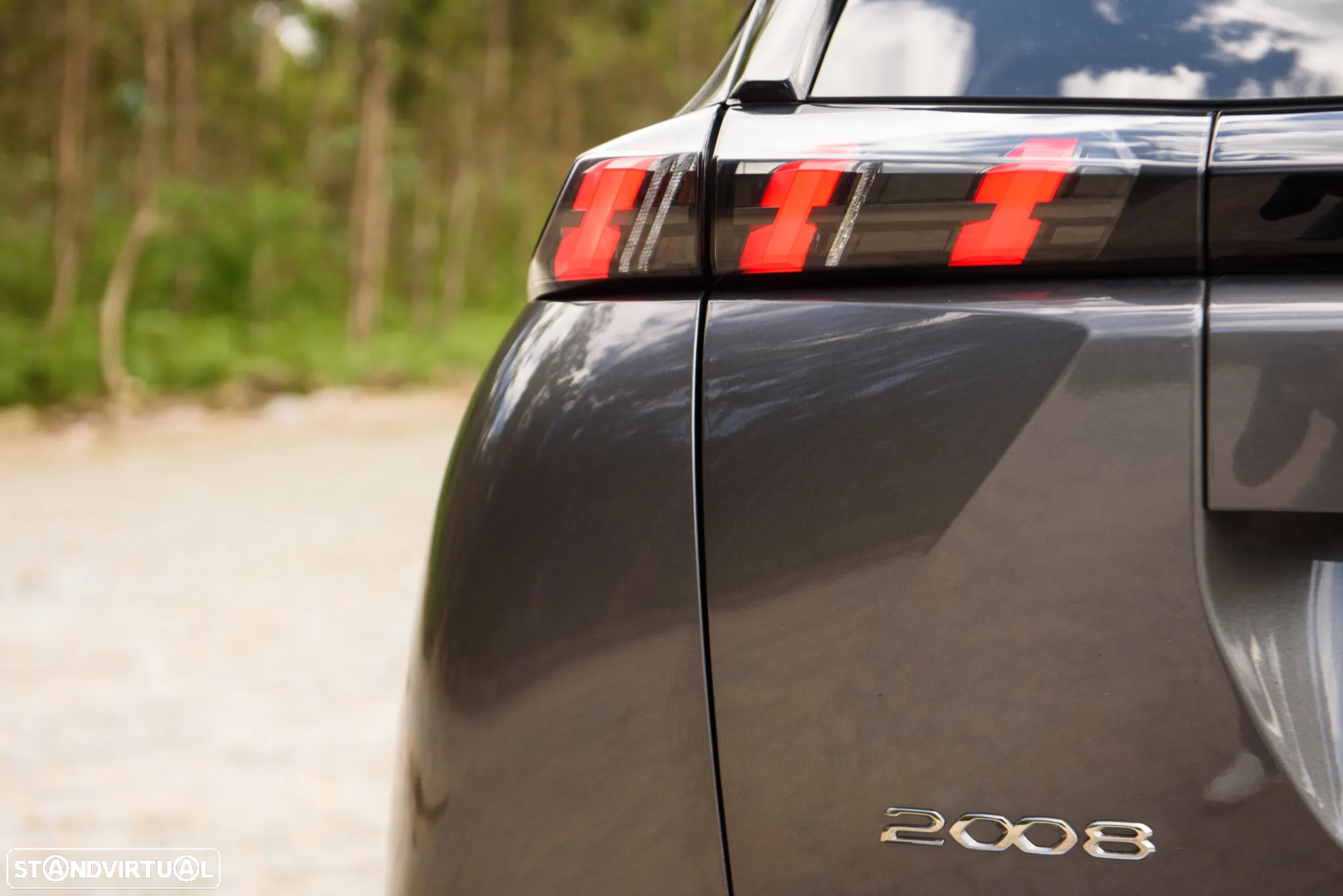 Peugeot 2008 1.5 BlueHDi Allure Pack - 16