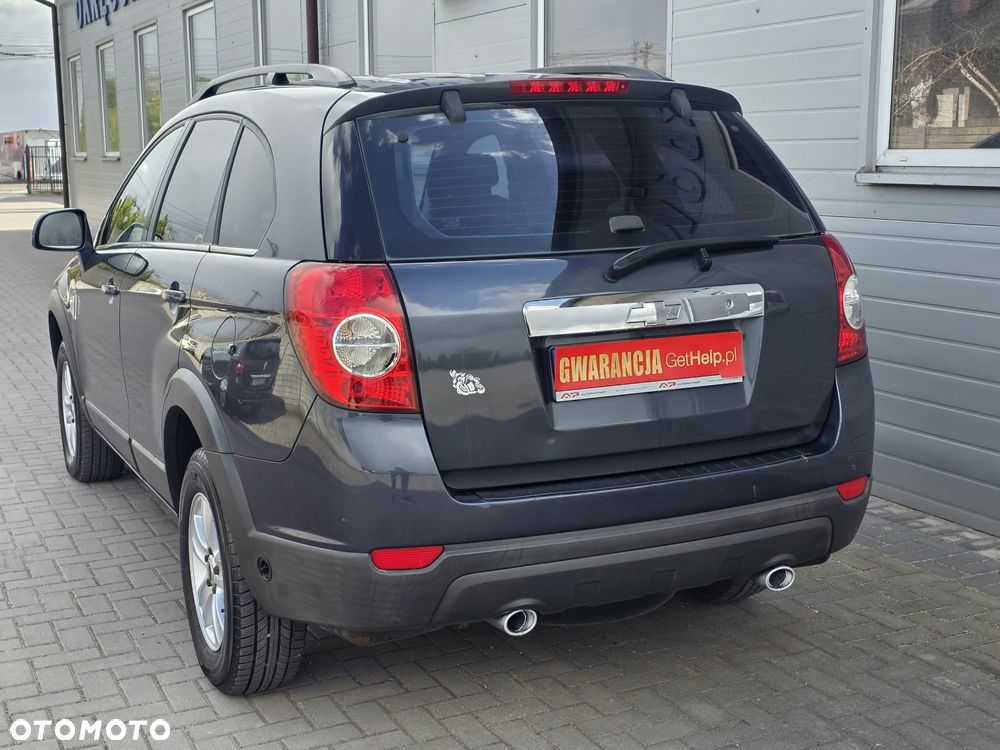 Chevrolet Captiva 2.4 LS 5os - 9
