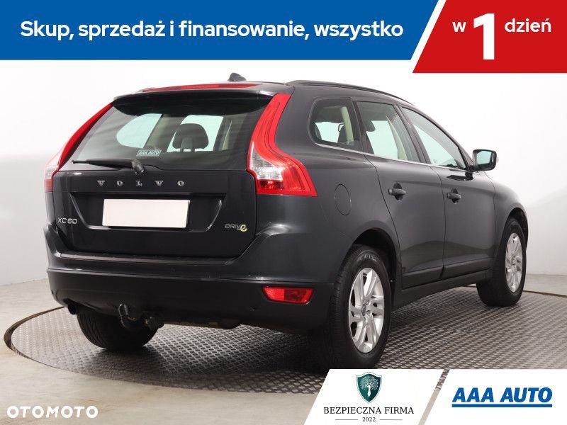 Volvo XC 60 - 6