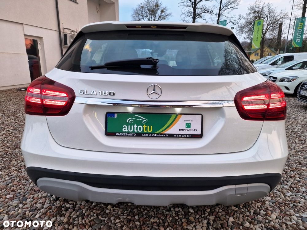 Mercedes-Benz GLA - 5