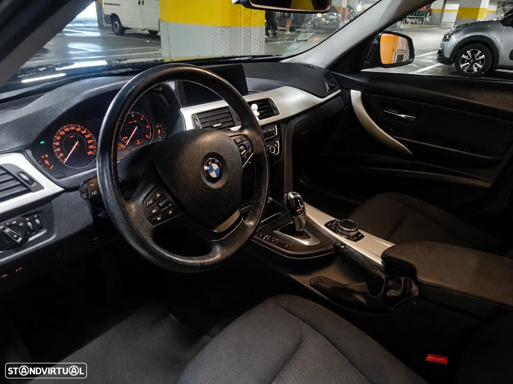 BMW 320 d Advantage Auto - 12