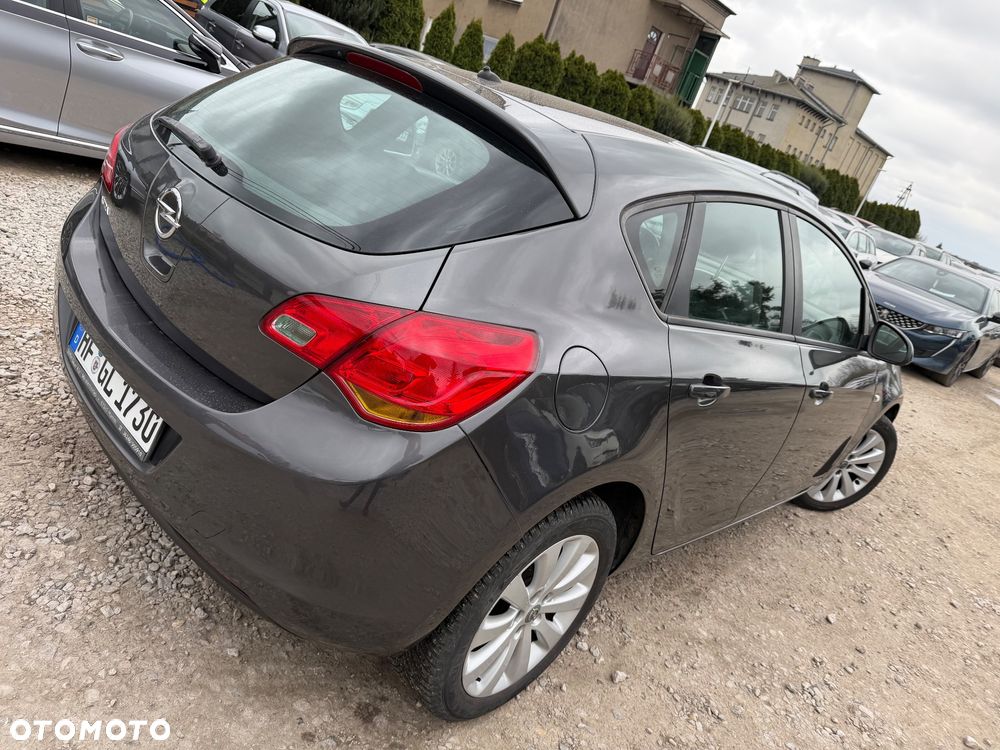 Opel Astra 1.6 Active - 22