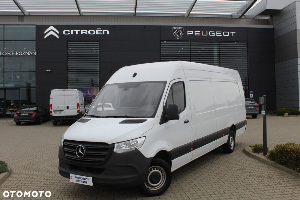 Mercedes-Benz Sprinter - 2