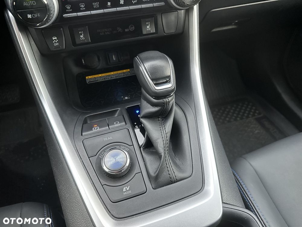 Toyota RAV4 2.5 Hybrid Selection 4x4 - 30