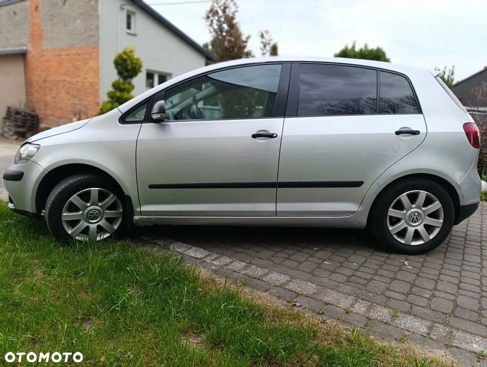 Volkswagen Golf Plus 1.9 TDI Trendline DSG - 4