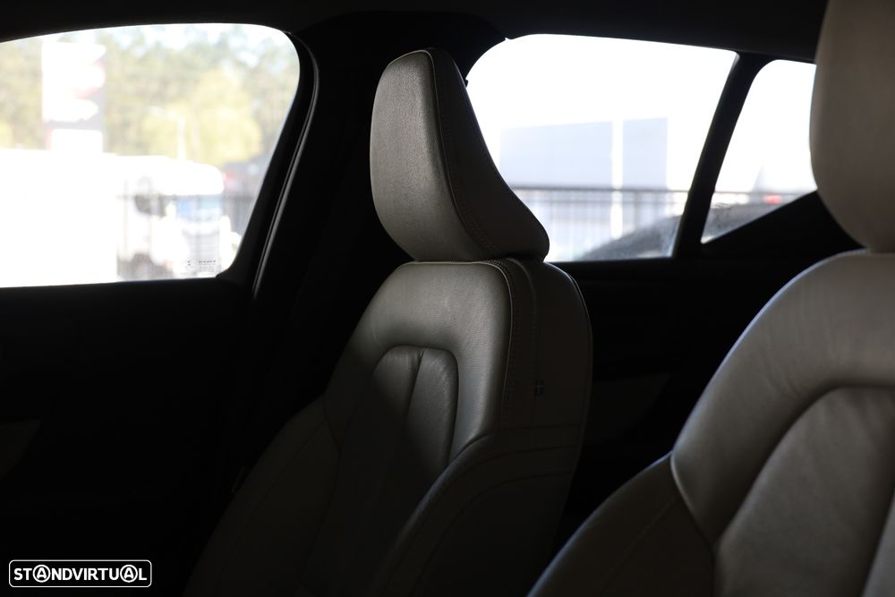 Volvo XC 40 1.5 T5 PHEV Plus Bright - 6