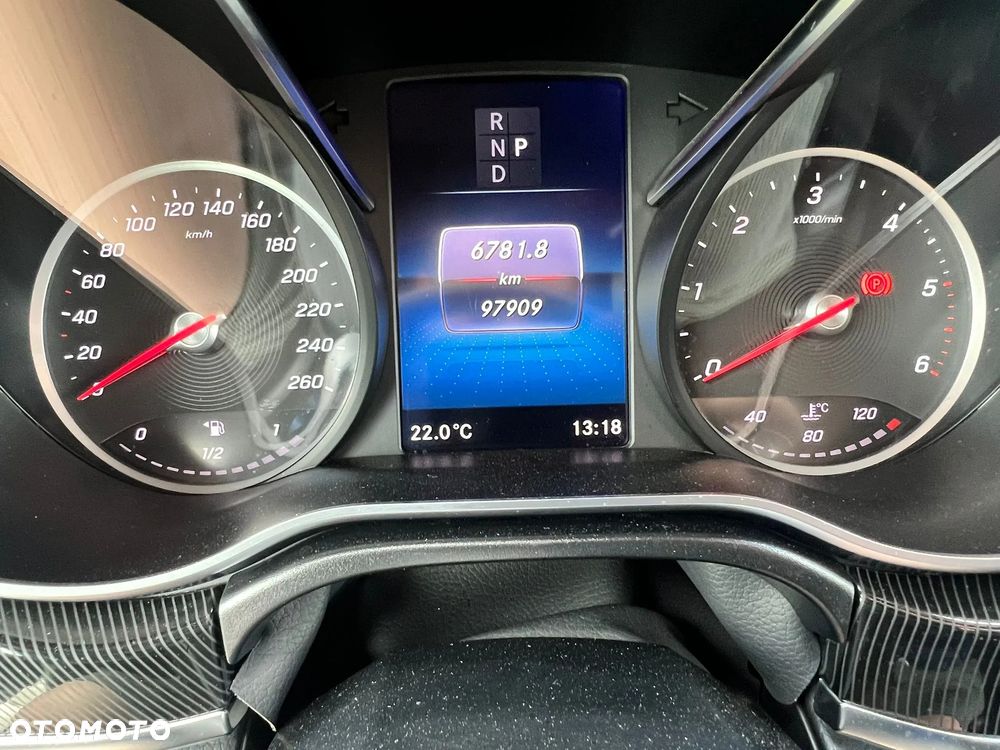 Mercedes-Benz Klasa V 300 d 4-Matic 9G-Tronic (d³ugi) - 22