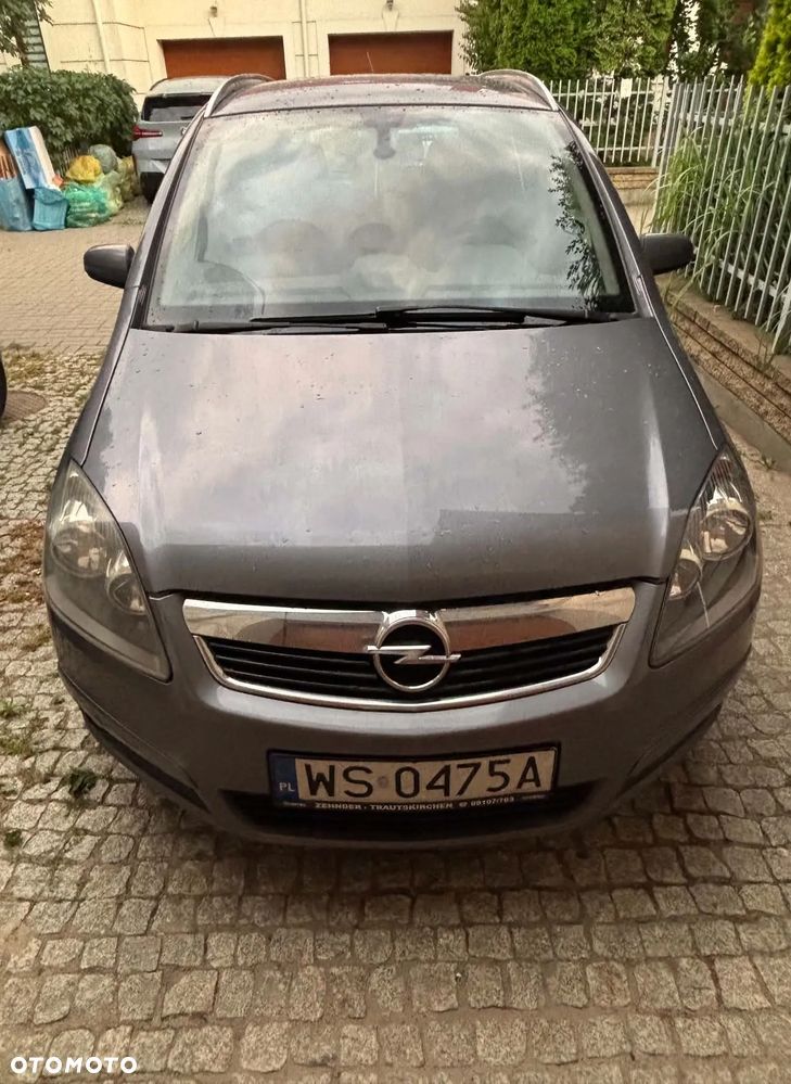 Opel Zafira 1.9 CDTI Cosmo - 3