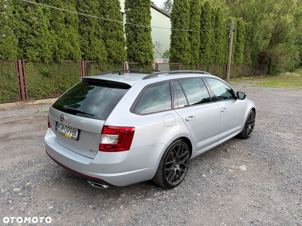 Skoda Octavia 2.0 TDI RS DSG - 6