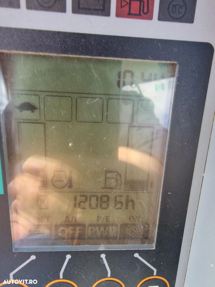 Hitachi ZX65-6, 2023, 1.208h, Masa operationoala 6,5t, lamaAd sapare 5m, CUPLA RAPIDA HIDRAULICA +3 CUPE NOI, senile cauciuc PAD 90% ok, Inst picon, Aer conditionat, Sistem antifurt, Ridica 3t, posibilitate leasing 4 ani, STARE CA NOU-PROMOTIE 55.900 EUR+Tva - 28
