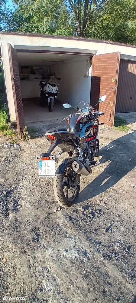 QJMOTOR SRK 125R - 5