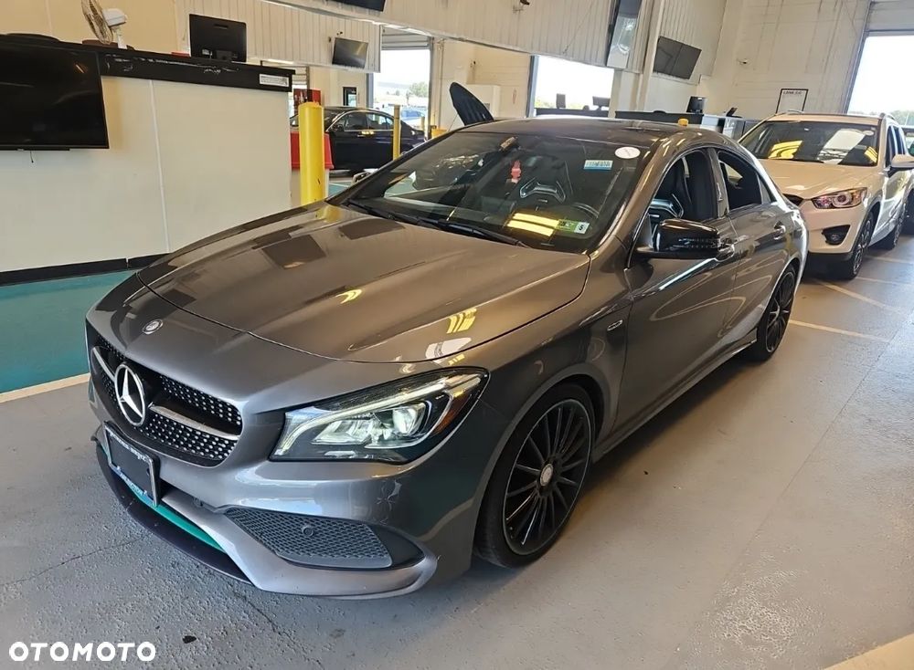 Mercedes-Benz CLA 250 7G-DCT Sport - 1