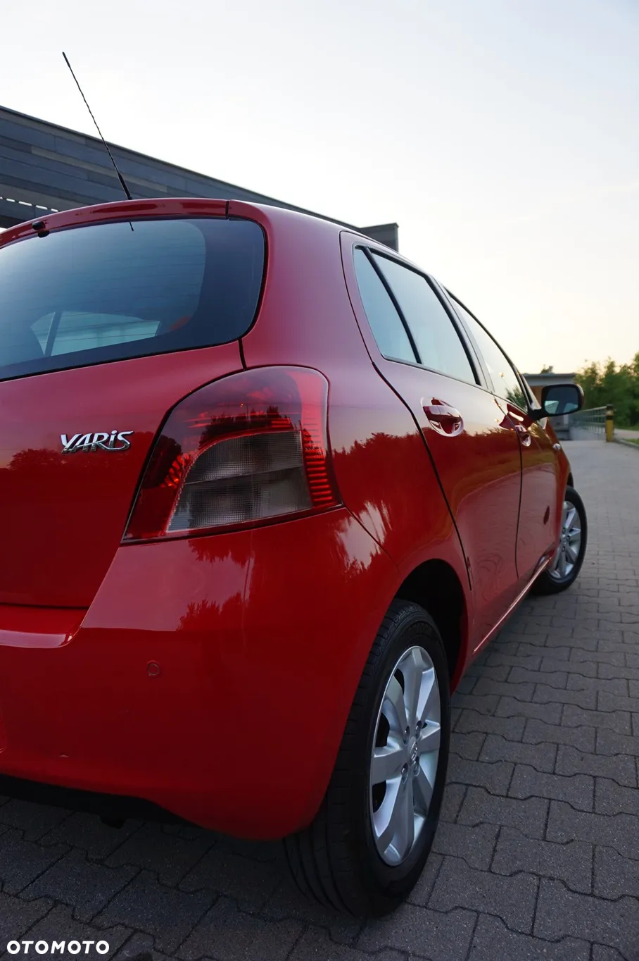 Toyota Yaris - 17