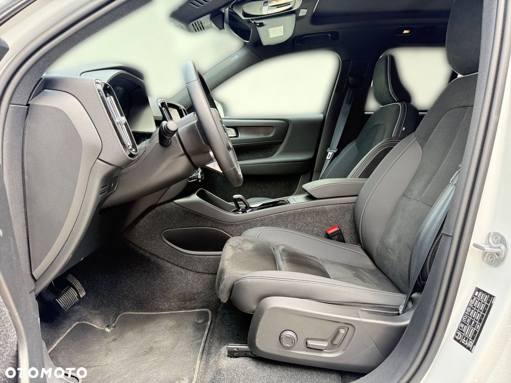 Volvo XC 40 - 12