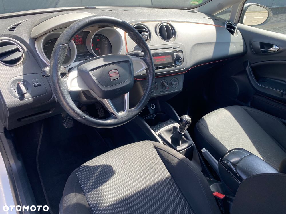 Seat Ibiza SC 1.4 16V Sport - 8