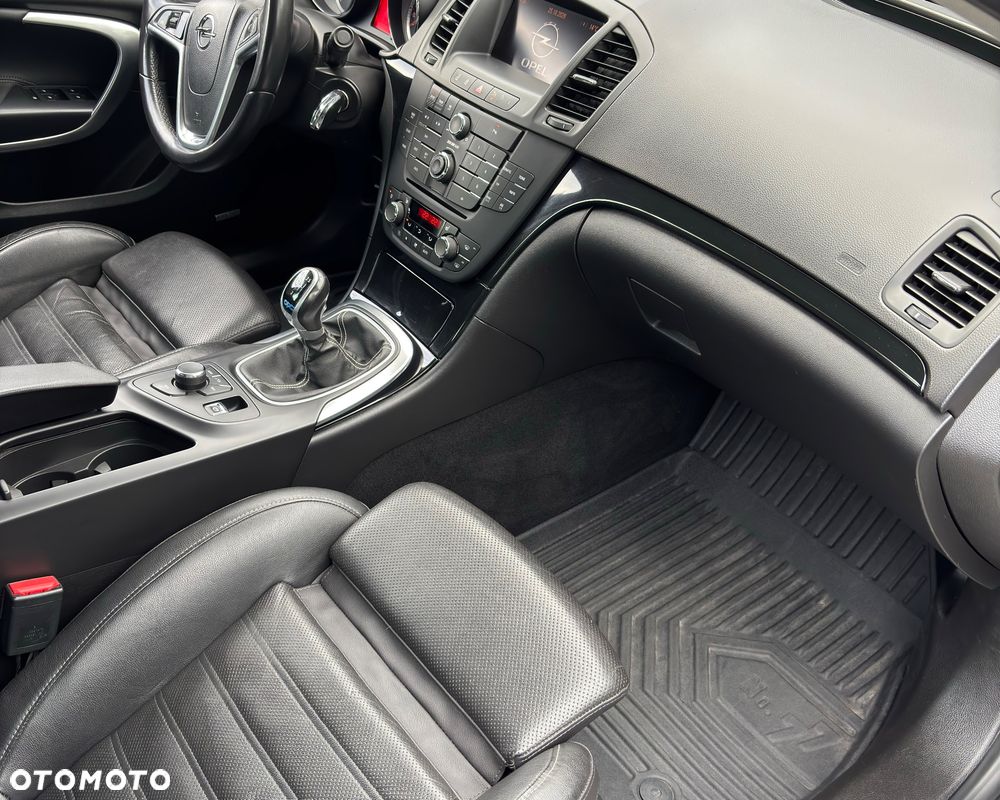 Opel Insignia - 14