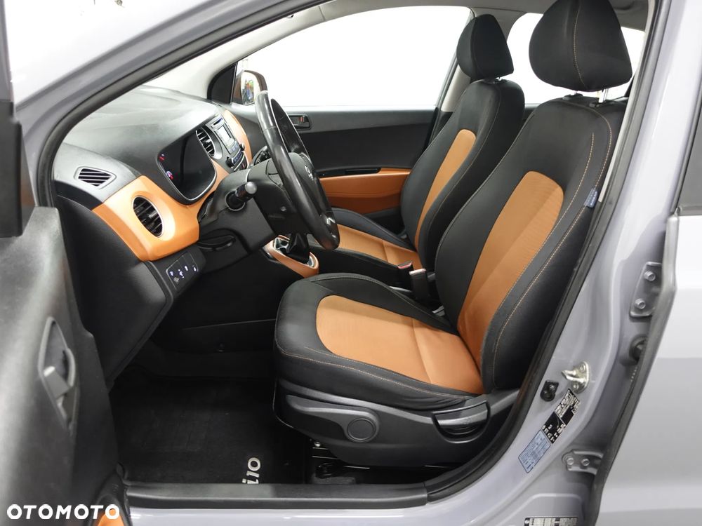 Hyundai i10 1.0 Intro Edition - 22