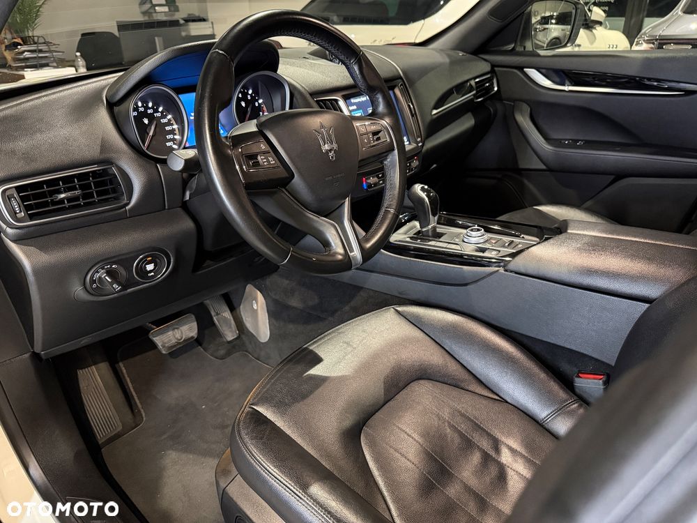 Maserati Levante - 16