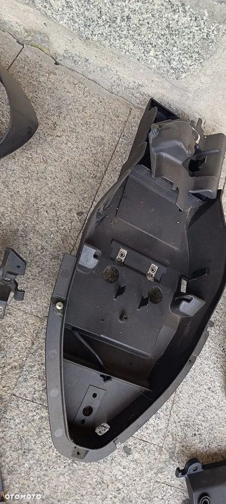 APRILIA SHIVER DORSODURO OWIEWKA OGON LAMPA RĄCZKI PASAŻERA - 10