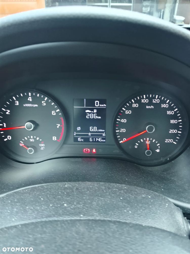 Kia Stonic 1.2 L - 5